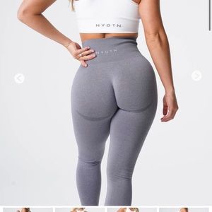 Nvgtn contour seamless legging